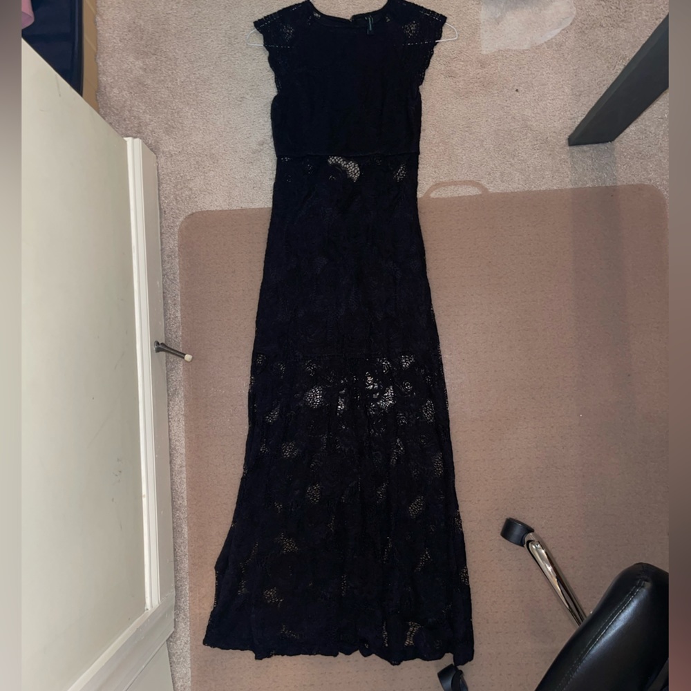 Long maxi dress (alternates between see through lace and not)